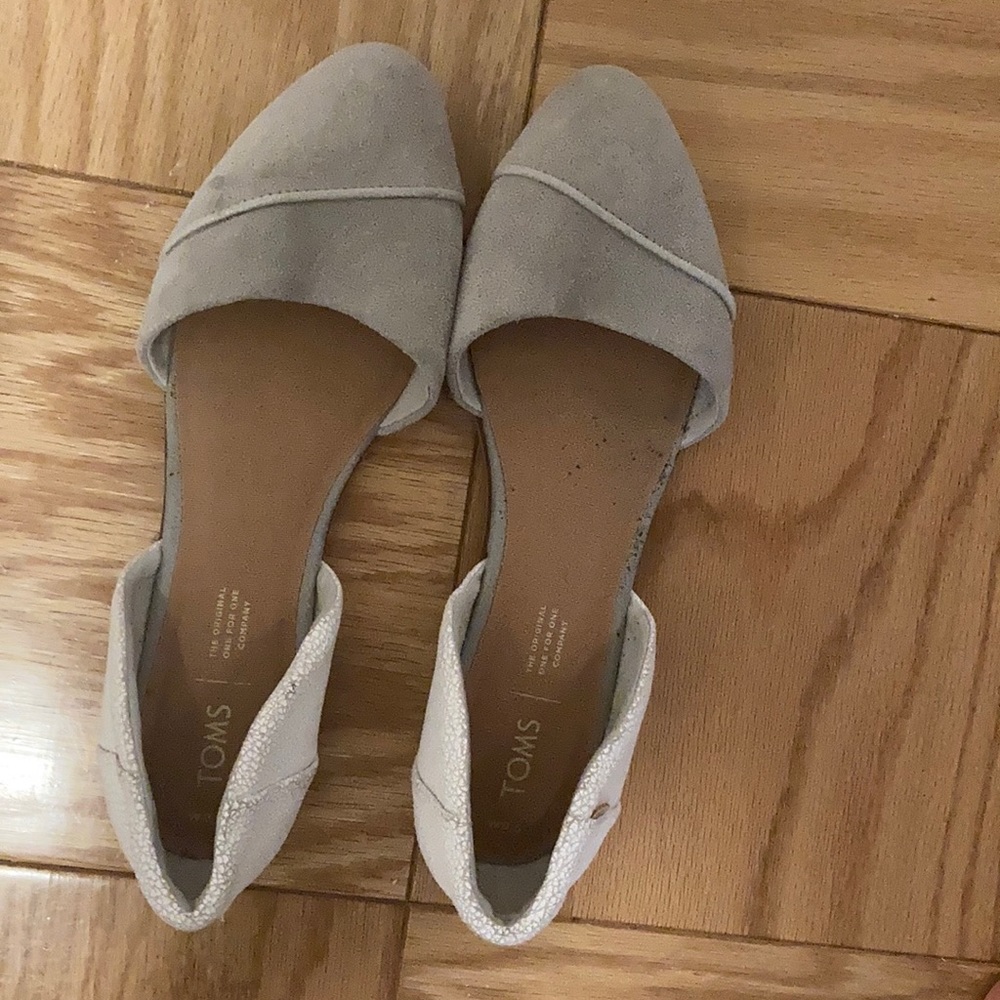 Toms flats (comes with inserts if needed!)